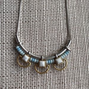Stella & Dot wanderer necklace silver